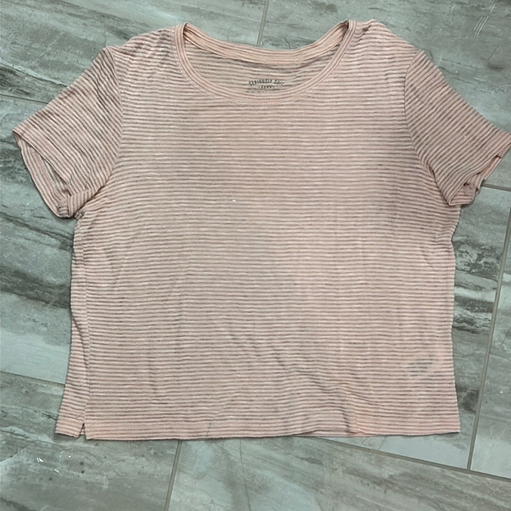 Aero by Aeropostale seriously soft easy tee in light pink. Size XS.